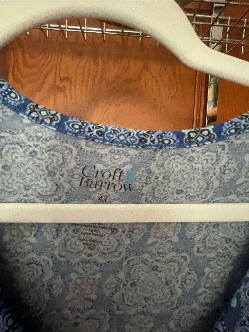 croft & barrow Blue Paisley V-Neck Button Front Blouse - Picture 3 of 5